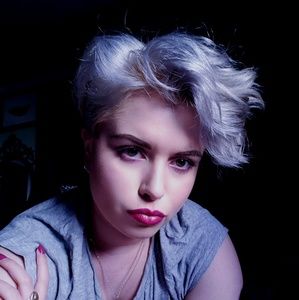 Meet your Posher, Taya